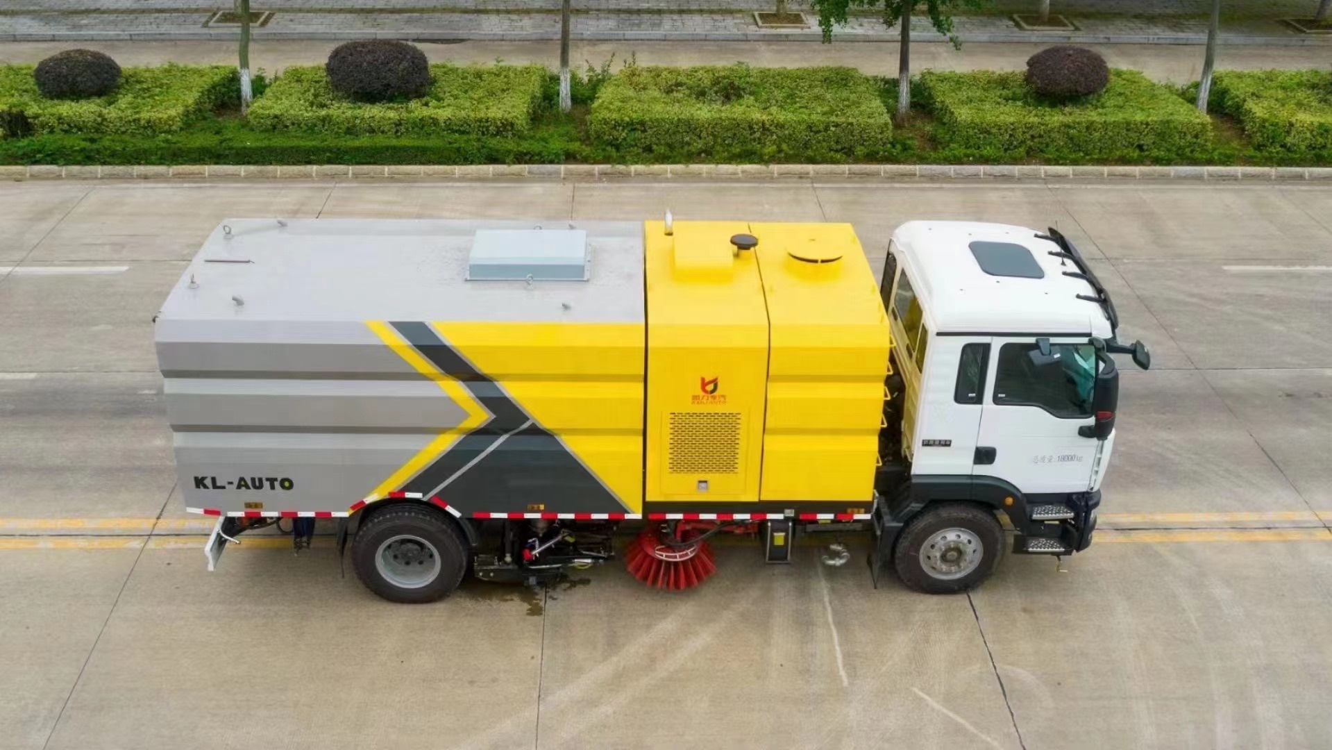 Camión cisterna 4*2 barredora aspiradora de polvo para limpieza de carreteras