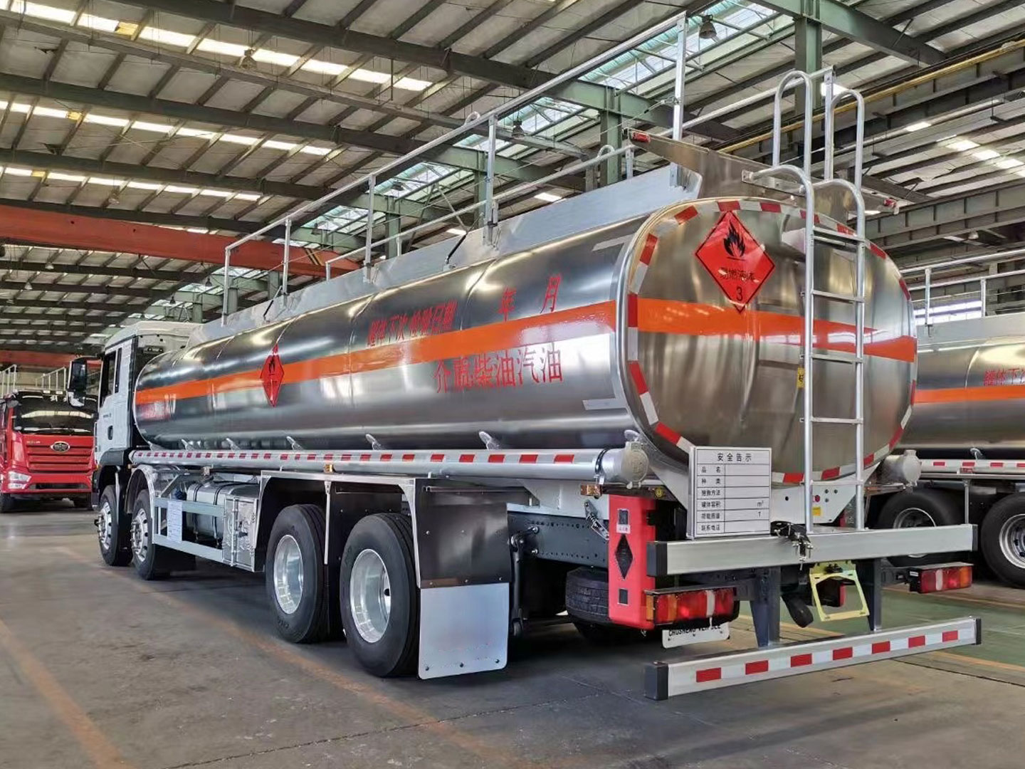 Camión cisterna de suministro directo de fábrica de aceite de aleación de aluminio