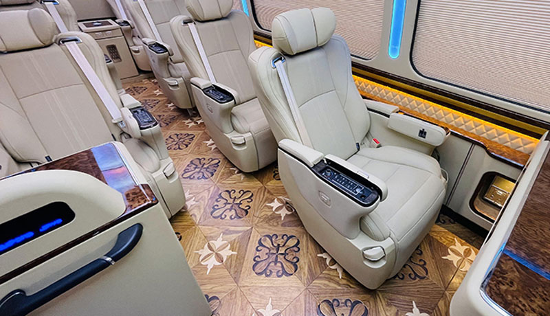 Autobús de lujo del práctico de costa de Toyota de la edición negra de 9 asientos