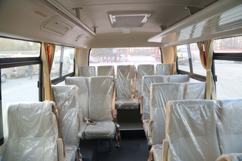 Autobús lanzadera minibús diésel de 19 asientos