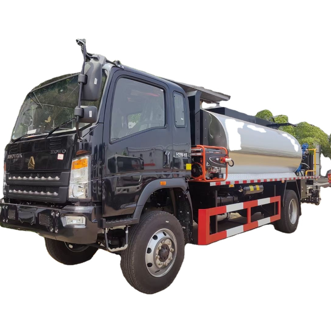 Camión distribuidor de asfalto HOWO 10CBM Spray Camión de asfalto caliente